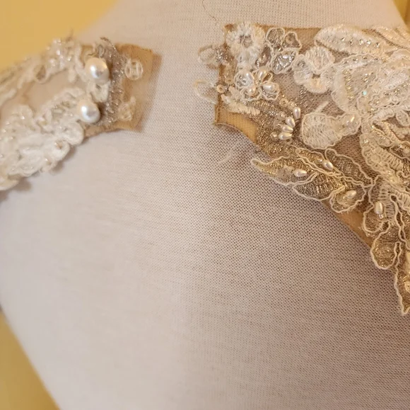 Oleg Cassini Wedding Dress Size 6 - Picture 5 of 13